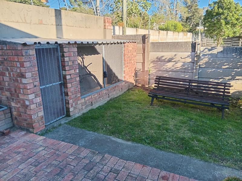 To Let 3 Bedroom Property for Rent in Sunnyside Eastern Cape
